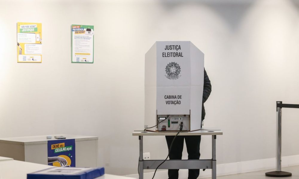 2º turno: 7 cidades também terão eleições complementares para prefeito Imagem referente a 2º turno: 7 cidades também terão eleições complementares para prefeito