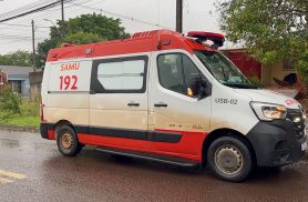 Idosa de 65 anos cai em casa e é socorrida pelo Siate no Bairro Brasília Idosa de 65 anos cai em casa e é socorrida pelo Siate no Bairro Brasília