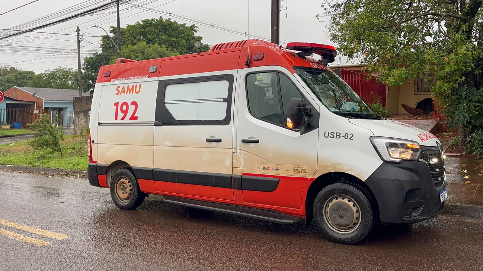 Idosa de 65 anos cai em casa e é socorrida pelo Siate no Bairro Brasília