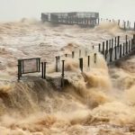 Imagem relativa a Volume das Cataratas do Iguaçu atinge 16 milhões de litros por segundo e água invade passarela