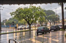 Até quando chove? Quando o sol vai aparecer? Previsão do tempo do Simepar confirma