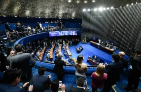Acompanhe ao vivo: Senado vota PEC pelo fim da escala 6x1
