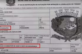 Homem é multado por pilotar moto sem cinto de segurança e fica sem entender infração