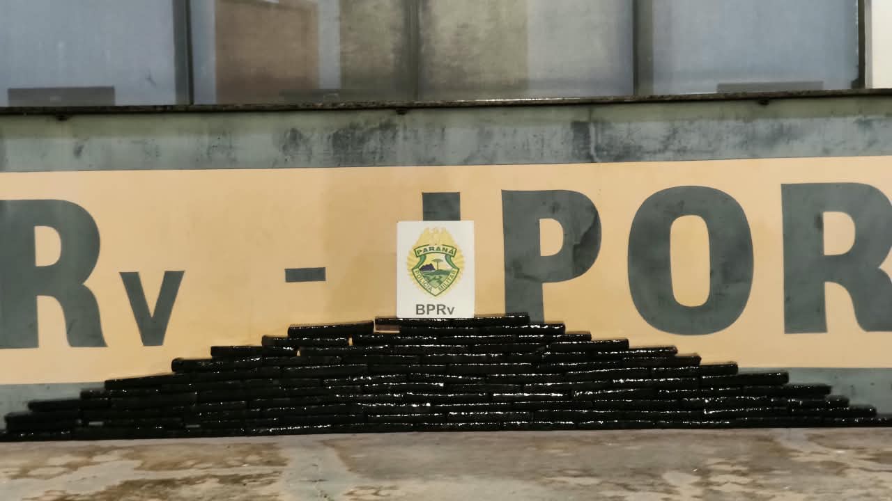 Operação Faro: BPRv apreende mais de 60 kg de maconha na PR-323