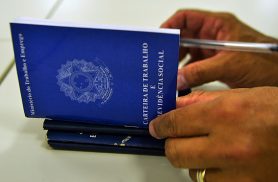 Lote complementar do abono salarial começa a ser pago nesta quinta Lote complementar do abono salarial começa a ser pago nesta quinta