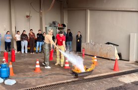 Prefeitura e Corpo de Bombeiros promovem capacitação de servidores da educação para atendimento de emergências