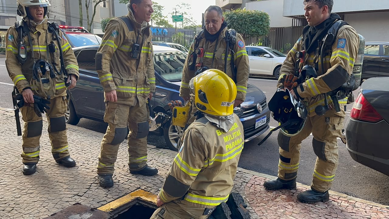 Poeira de reforma é confundida com fumaça e bombeiros são mobilizados em prédio no Centro de Cascavel