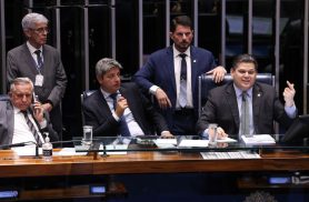 Alcolumbre retira PEC da Segurança Pública da pauta do Senado