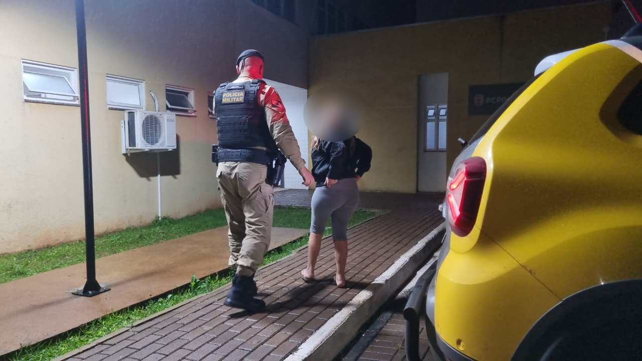 Mulher é detida por embriaguez ao volante após provocar acidente em Corbélia