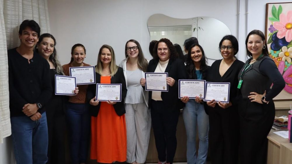 Imagem referente a Formação continuada: profissionais da rede municipal de Cascavel recebem certificados