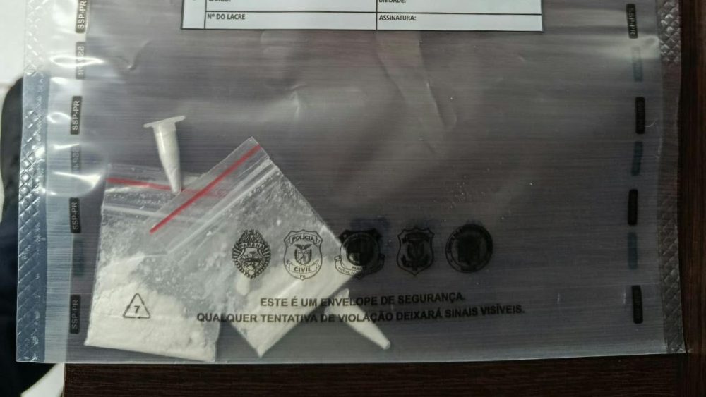 Imagem referente a Dois em um: Cumprimento de mandado termina com homem flagrado com cocaína no Morumbi
