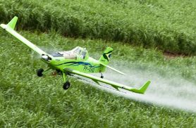 Brasil é 2º maior importador de pesticidas proibidos na UE, diz Oxfam Brasil é 2º maior importador de pesticidas proibidos na UE, diz Oxfam