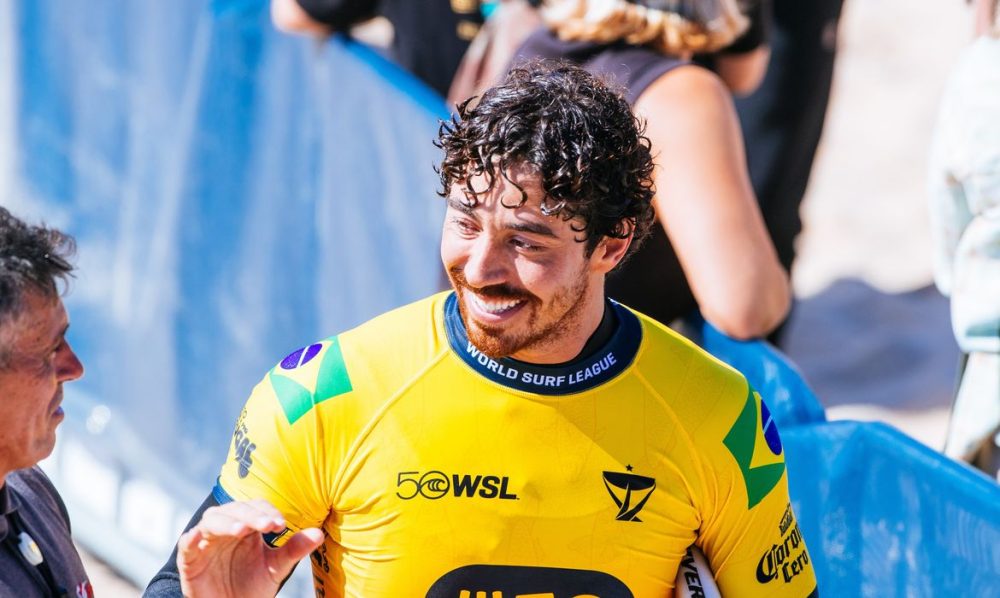 Imagem referente a Surfe: Yago Dora, Ítalo Ferreira e Medina vão às quartas em Peniche
