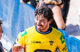 Surfe: Yago Dora, Ítalo Ferreira e Medina vão às quartas em Peniche