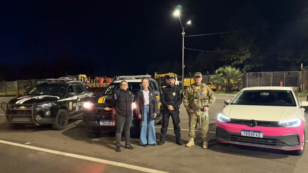 Imagem referente a Operação Viagem Segura para Elas fiscaliza ônibus durante a madrugada no Paraná