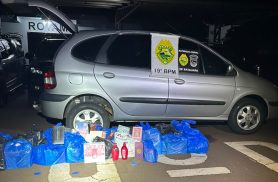 Perfumes importados do Paraguai são apreendidos em carro com casal em Toledo
