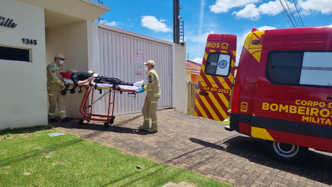Queda em residência deixa idoso ferido no Bairro Coqueiral, em Cascavel