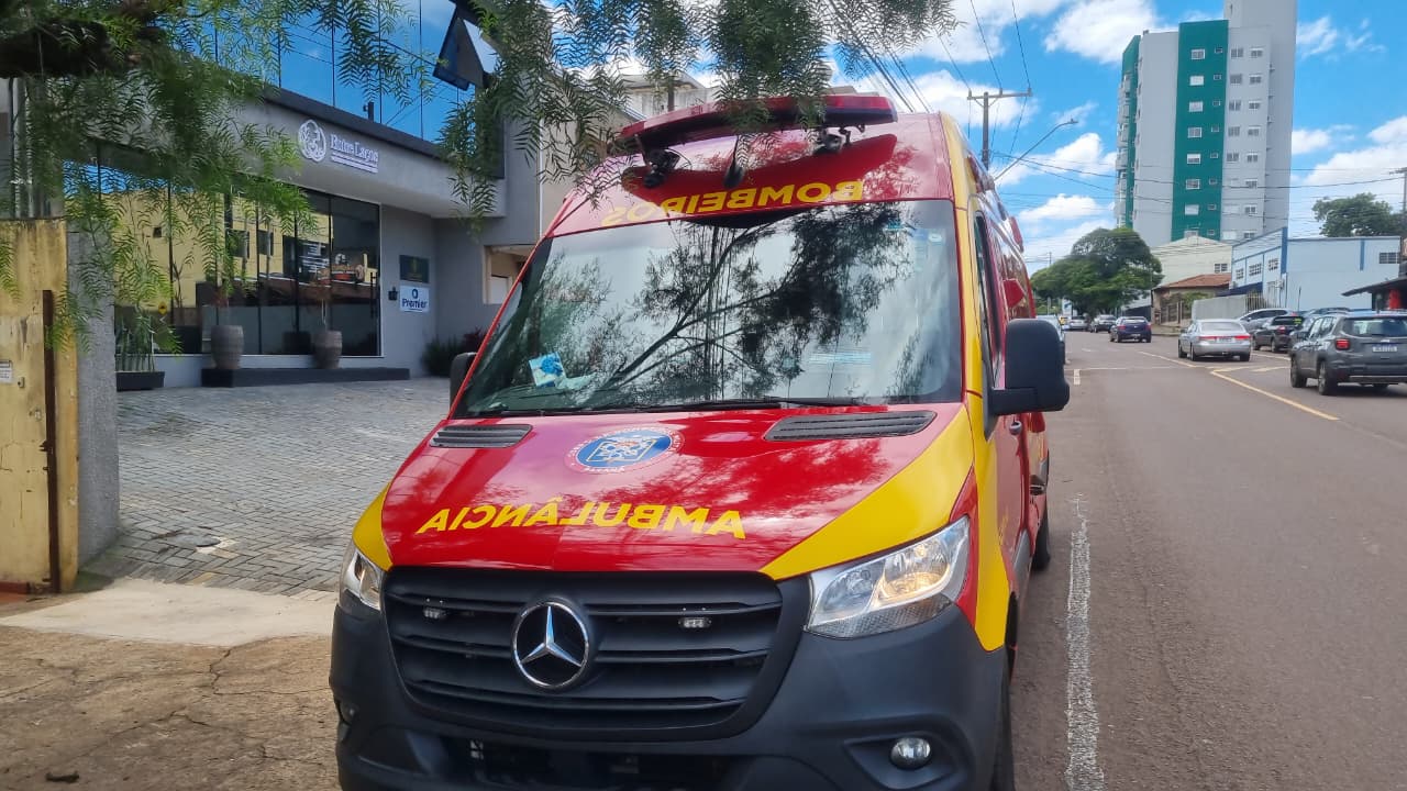 Queda de escada deixa idosa ferida em residência no Parque São Paulo, em Cascavel