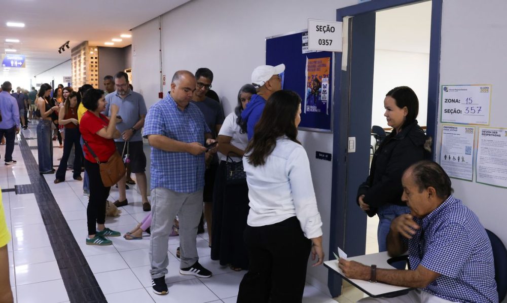 Mais de 4 mil eleitores tiveram locais de votação alterados Imagem referente a Mais de 4 mil eleitores tiveram locais de votação alterados
