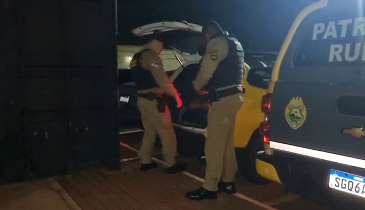 Homem que teria tentado atropelar crianças é preso por injúria contra PMs em Cascavel