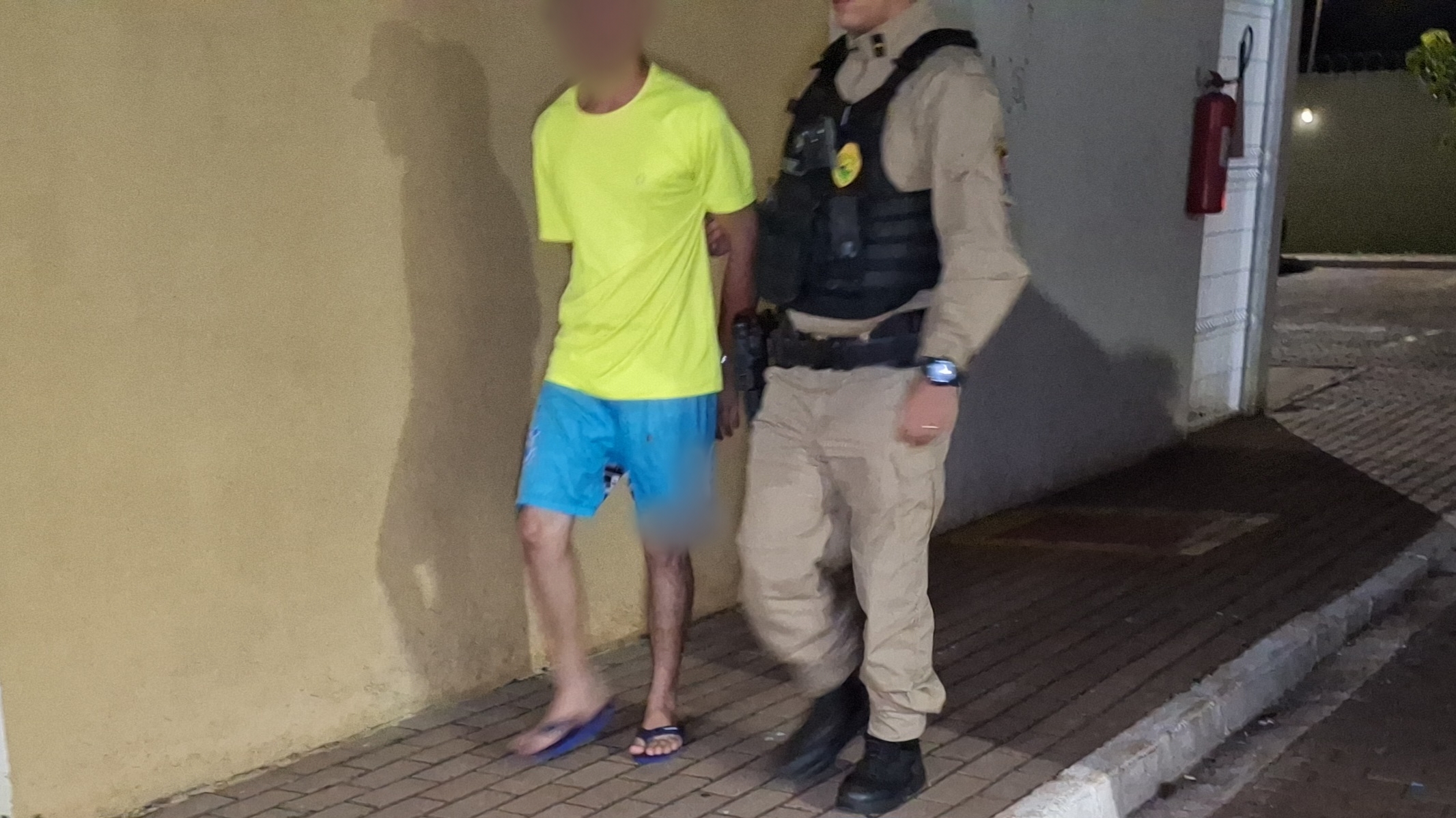 Polícia Militar atende ocorrência de violência doméstica e prende suspeito no bairro Veneza