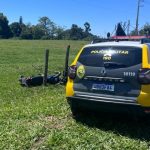 Imagem relativa a Motociclista de 22 anos é preso após fugir da PM e sofrer acidente em Cafezal do Sul