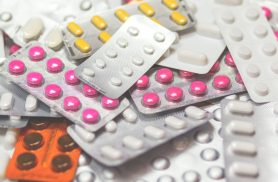 Anvisa proíbe lotes de medicamento para tratar câncer