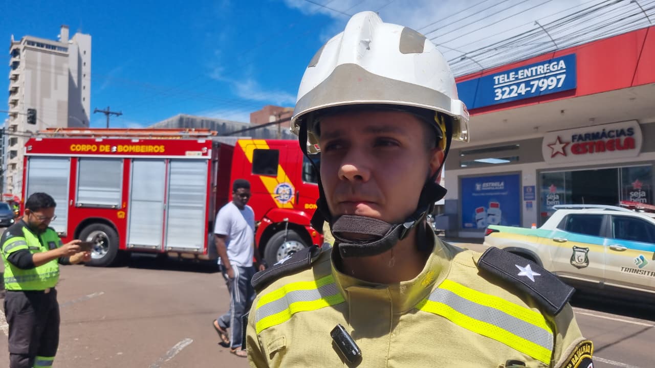 Bombeiro faz alerta após grave acidente no Centro: socorrer vítimas exige cuidados