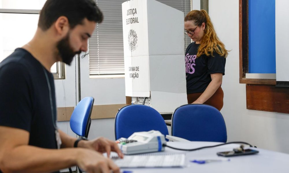 Imagem referente a TRE-RJ alterou apenas um local de votação no estado; confira
