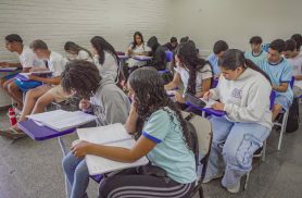 Estudantes de escolas públicas querem ensino e aprendizagem melhores Estudantes de escolas públicas querem ensino e aprendizagem melhores