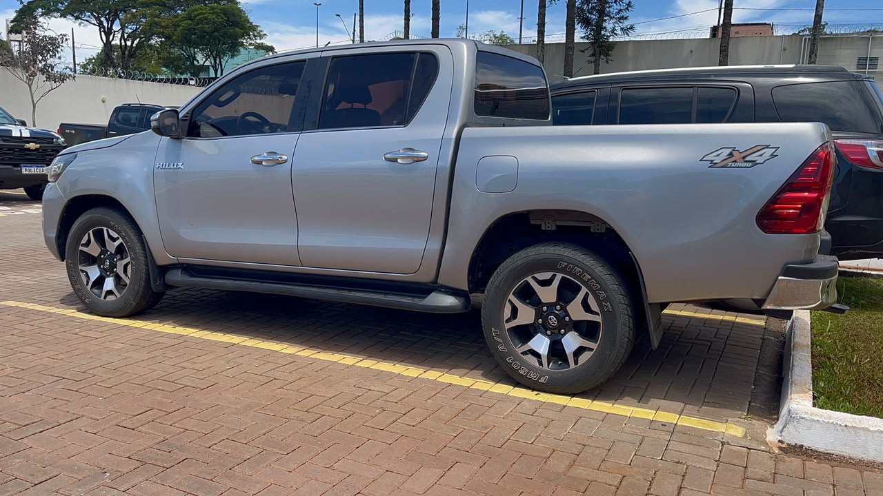 Homem de 55 anos é detido com Hilux de chassi adulterado após abordagem da PM