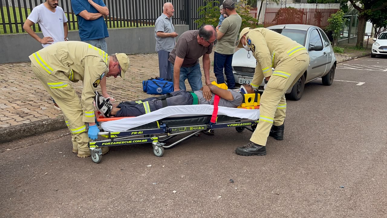 Jovem fica ferido em batida entre moto e Haval em Cascavel
