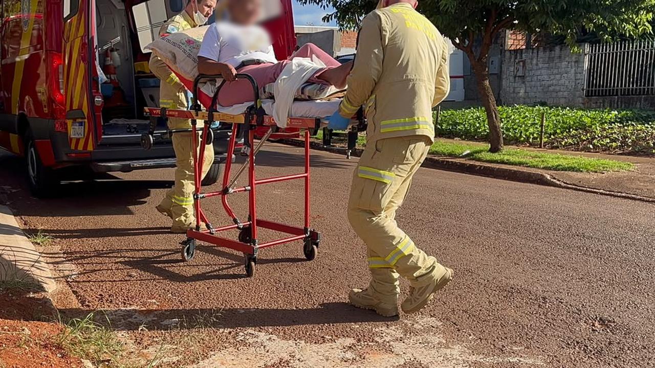 Idosa é socorrida com lesão no tornozelo após queda no Santa Felicidade