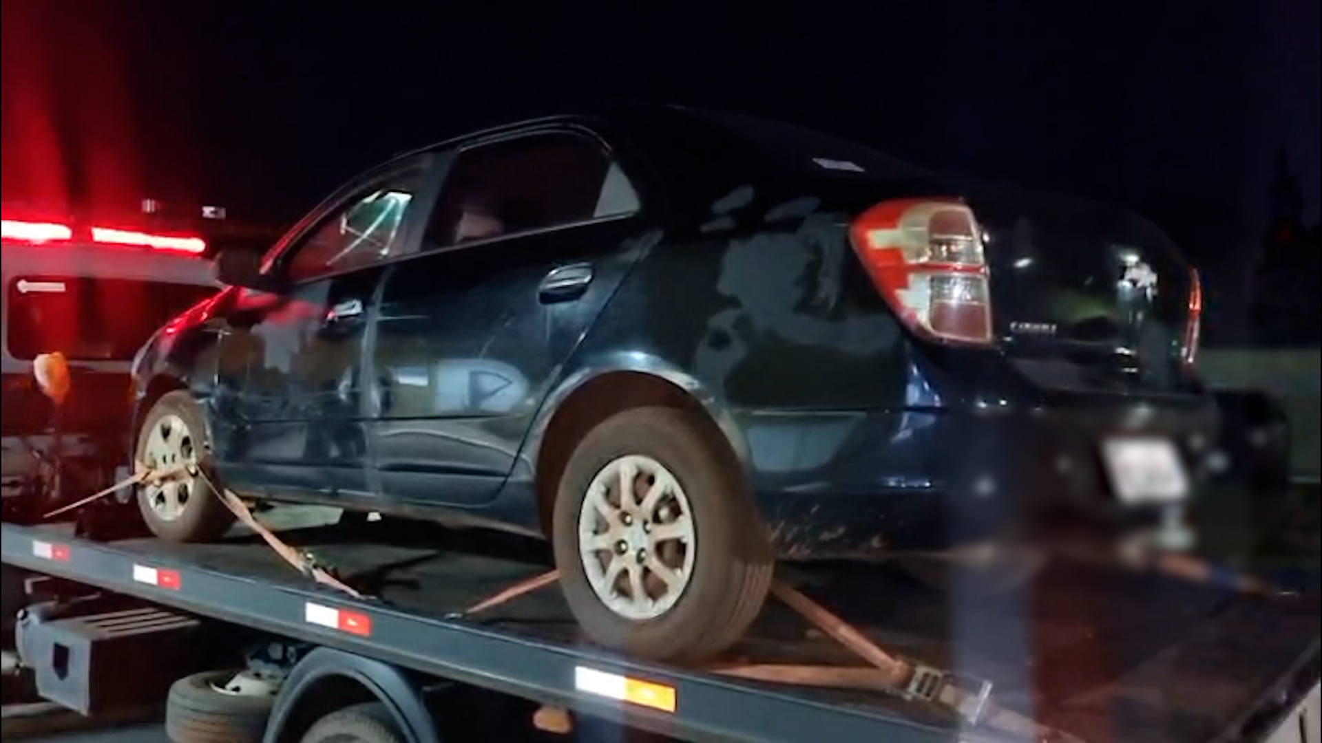 Feminicídio em Cascavel: Carro usado por suspeito em fuga é encontrado abandonado na região
