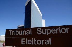TSE estuda desativar canais políticos no WhatsApp 48h antes da eleição TSE estuda desativar canais políticos no WhatsApp 48h antes da eleição
