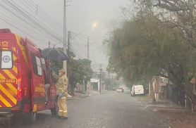 Jovem sofre queda ao sair do banho e fica ferida em Cascavel