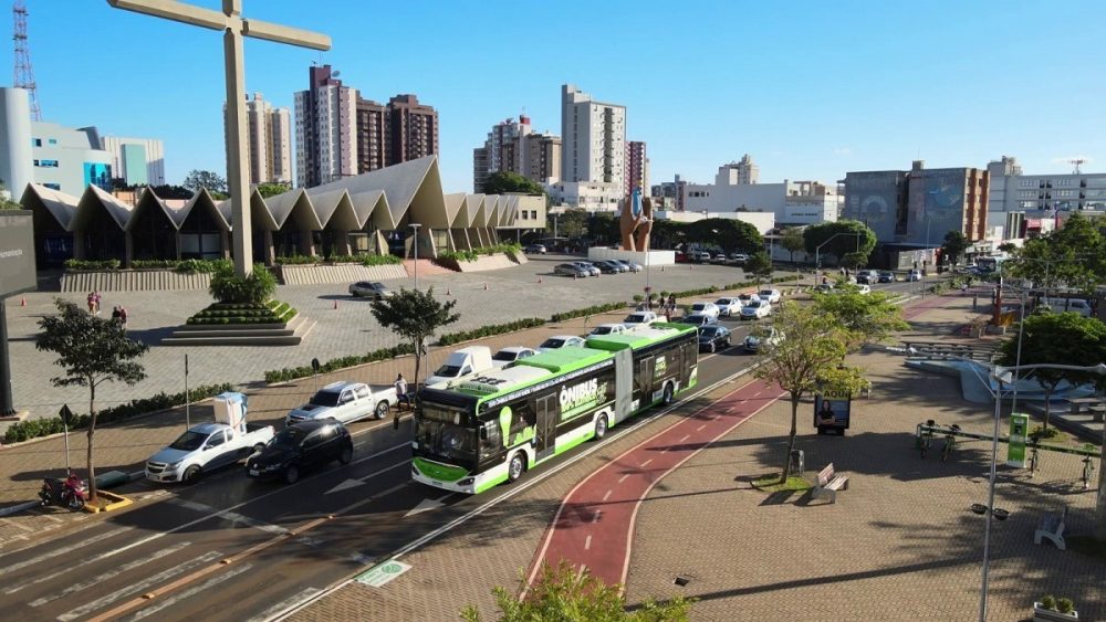 Imagem referente a Eleitores poderão usar ônibus de graça em Cascavel neste domingo (25)