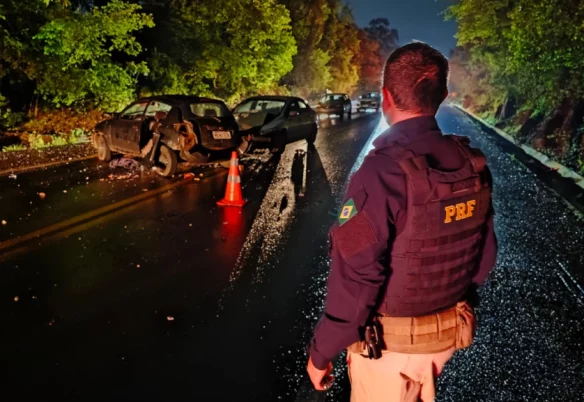 Colisão frontal deixa mulher morta e três feridos na BR-282 em Xaxim