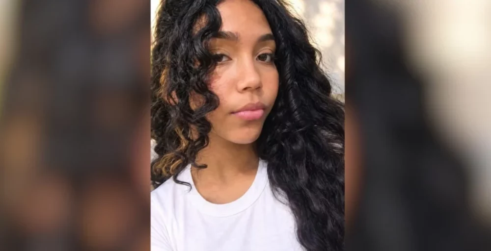 Imagem referente a Após dias de espera, família se despede de menina de 14 anos morta a facadas na região de Maringá