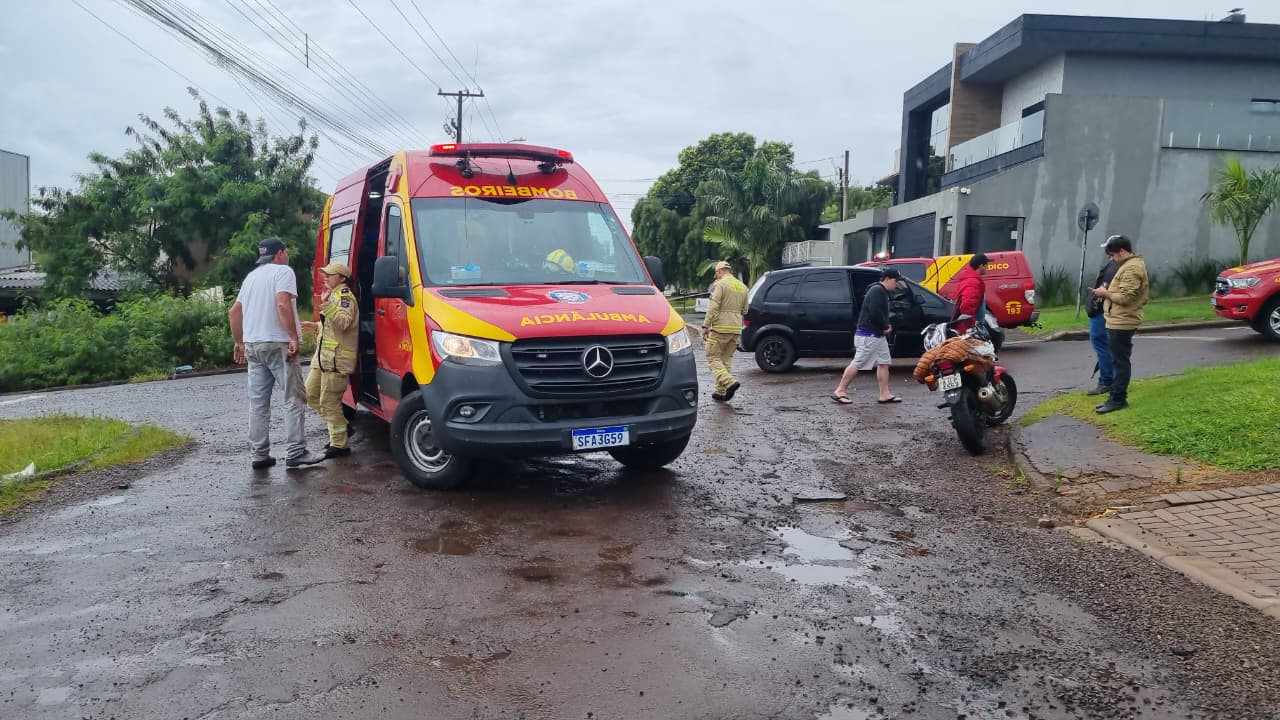 Grave acidente é registrado na Rua Carlos de Carvalho