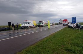 Grave acidente na BR-369 deixa uma pessoa morta e interdita totalmente a pista