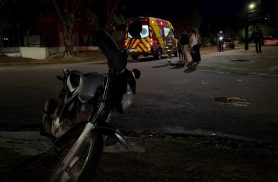 Acidente em Cascavel deixa motociclista ferido na Rua Tupis