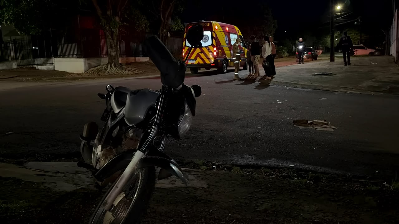Acidente em Cascavel deixa motociclista ferido na Rua Tupis