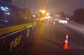 Acidente fatal na BR-376 bloqueia faixas no sentido São Paulo, na Grande Curitiba