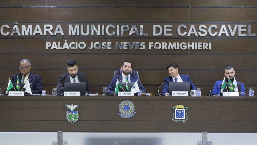 Câmara de Cascavel vota Refic 2026, projetos habitacionais e proteção animal na segunda Imagem referente a Câmara de Cascavel vota Refic 2026, projetos habitacionais e proteção animal na segunda