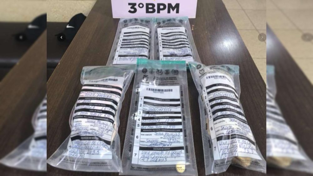 Imagem referente a Mulher é presa e adolescente de 14 anos é apreendida com drogas no bairro Alvorada