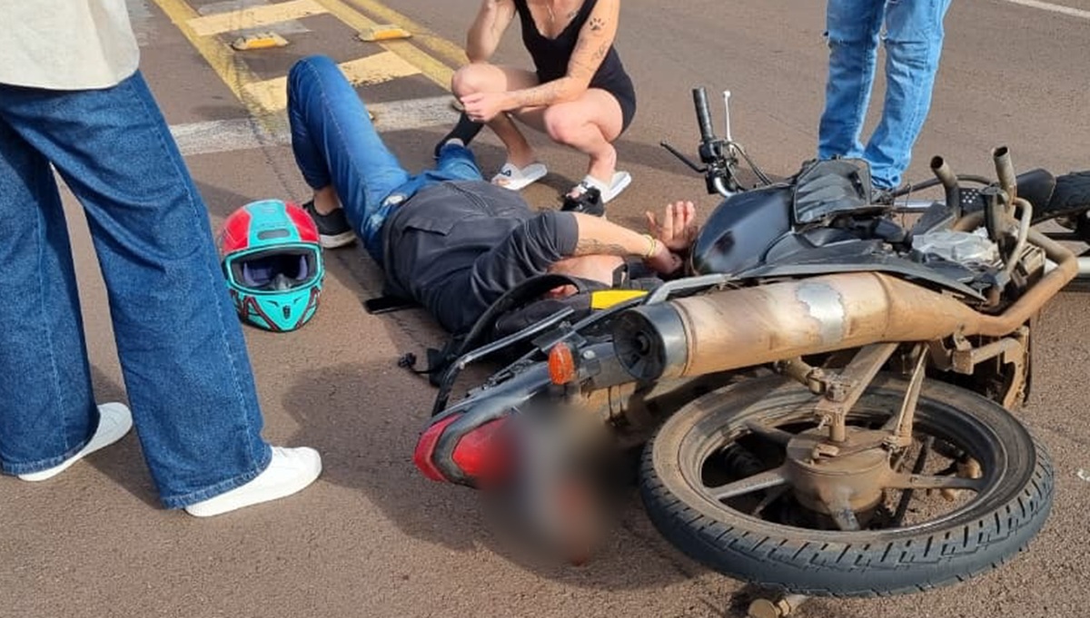 Motociclista fica ferido em acidente com Jeep Renegade no Alto Alegre, em Cascavel