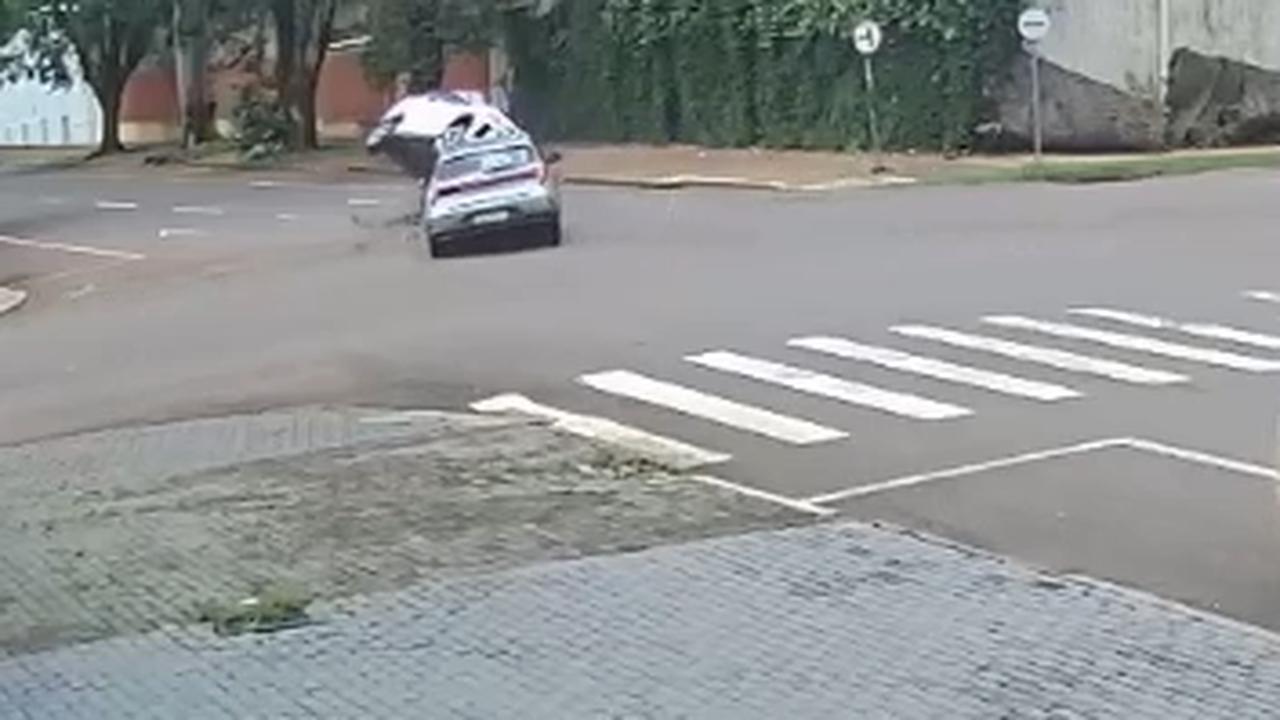 Câmera flagra colisão que deixou bebê ferido em Cascavel