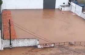 Francisco Beltrão enfrenta maior chuva de 2026 e ruas ficam debaixo d'água