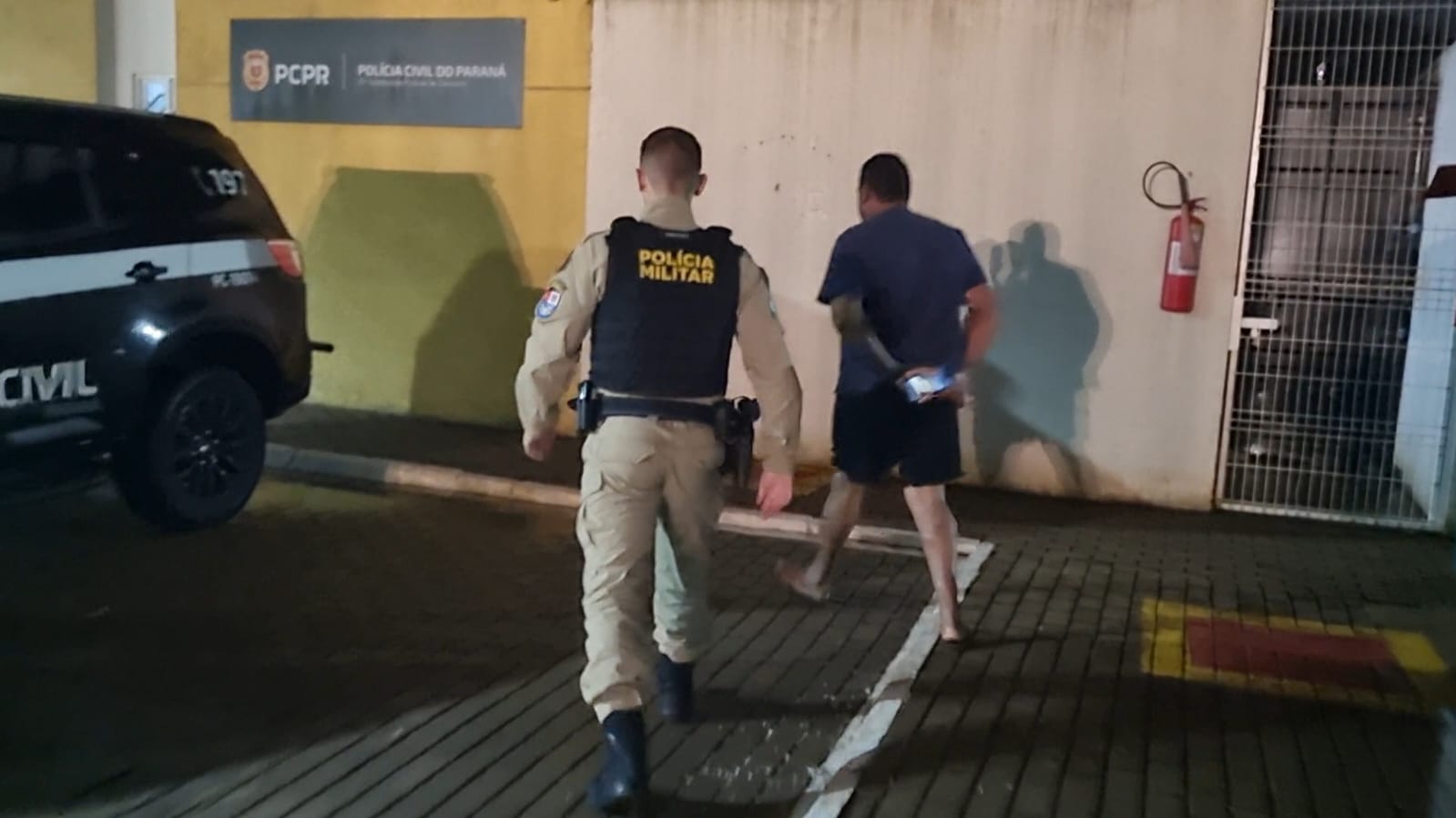 Homem é preso após agredir mulher com mangueira em Braganey